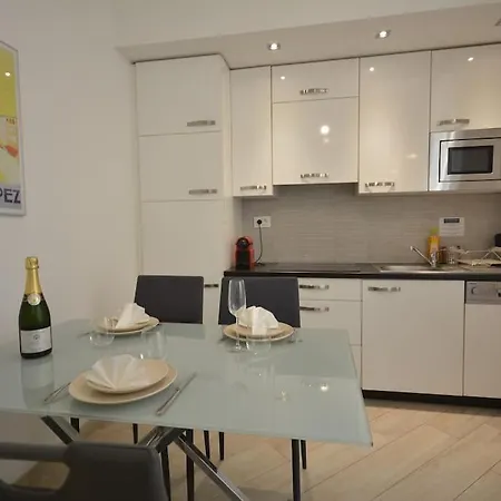 Carlton Avec Lit King Size 아파트 칸느