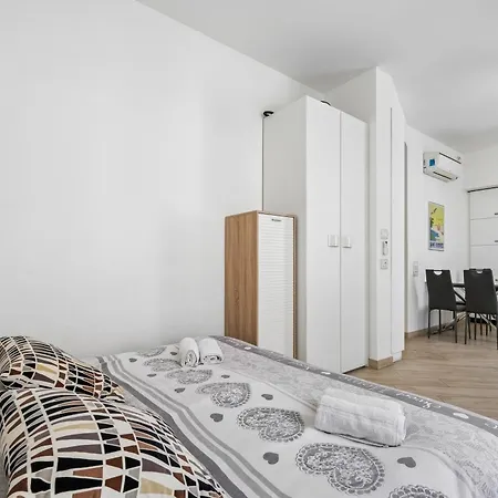Carlton Avec Lit King Size Cannes