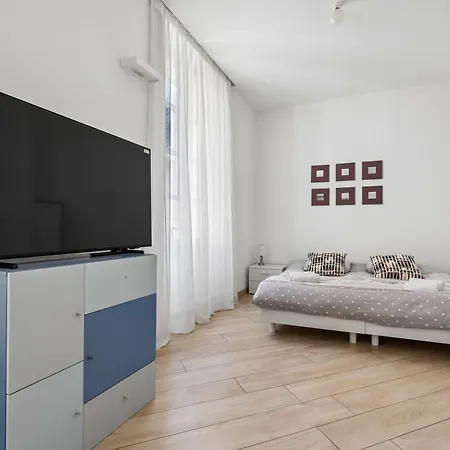 Carlton Avec Lit King Size Cannes
